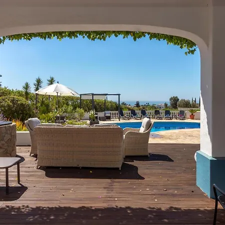 Salto With Fantastic Ocean Views Villa
