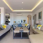 Salto With Fantastic Ocean Views