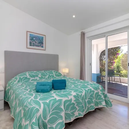 Salto With Fantastic Ocean Views Villa